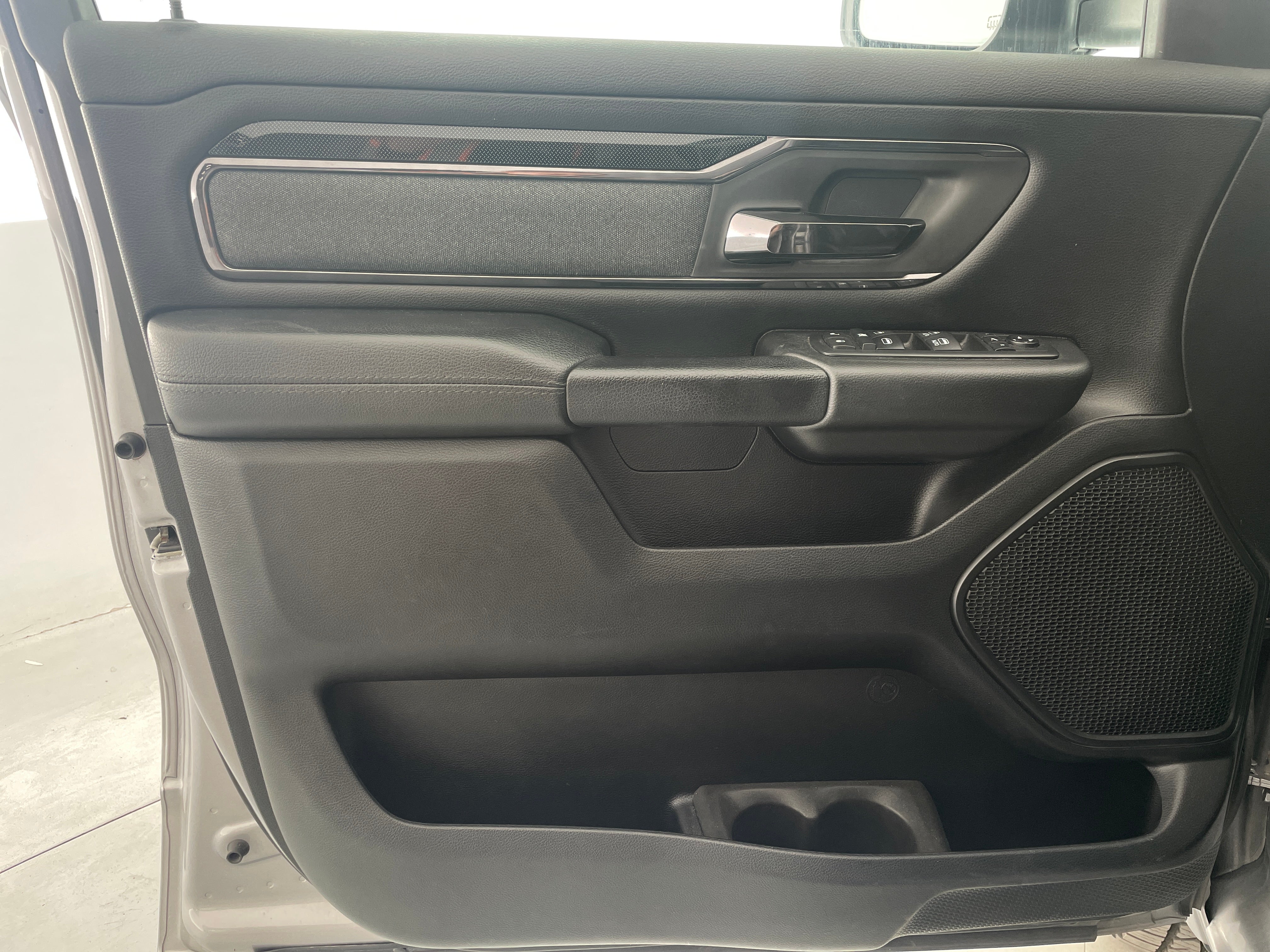 ram ram 1500 pickup 2021 1C6SRFFT3MN597261 image ram ram 1500 pickup 2021 1C6SRFFT3MN597261 image
